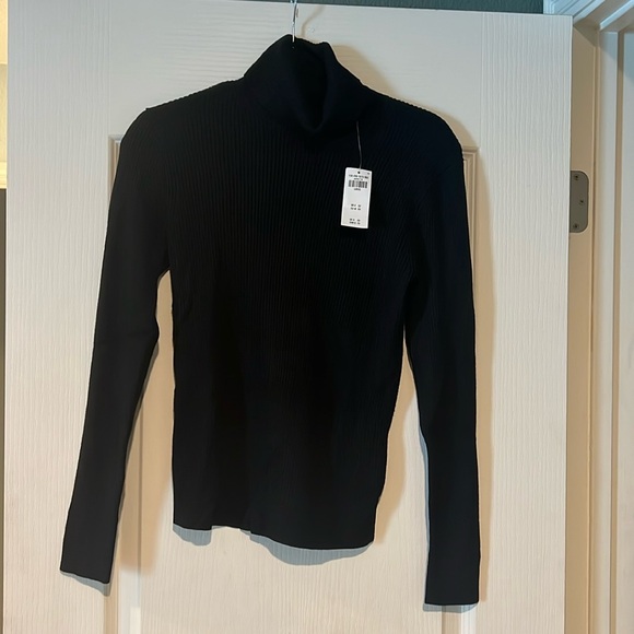 NWT Abercrombie & fitch sweater - Picture 1 of 4